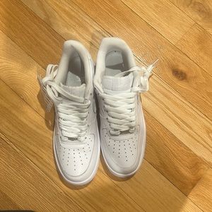 Brand new Nike Air Force 1. White size 7 men’s